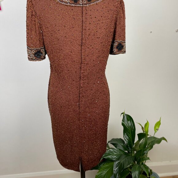 Stunning 100% Silk Beaded Dress - Made in India (SZ 10-12) - Picture 6 of 15